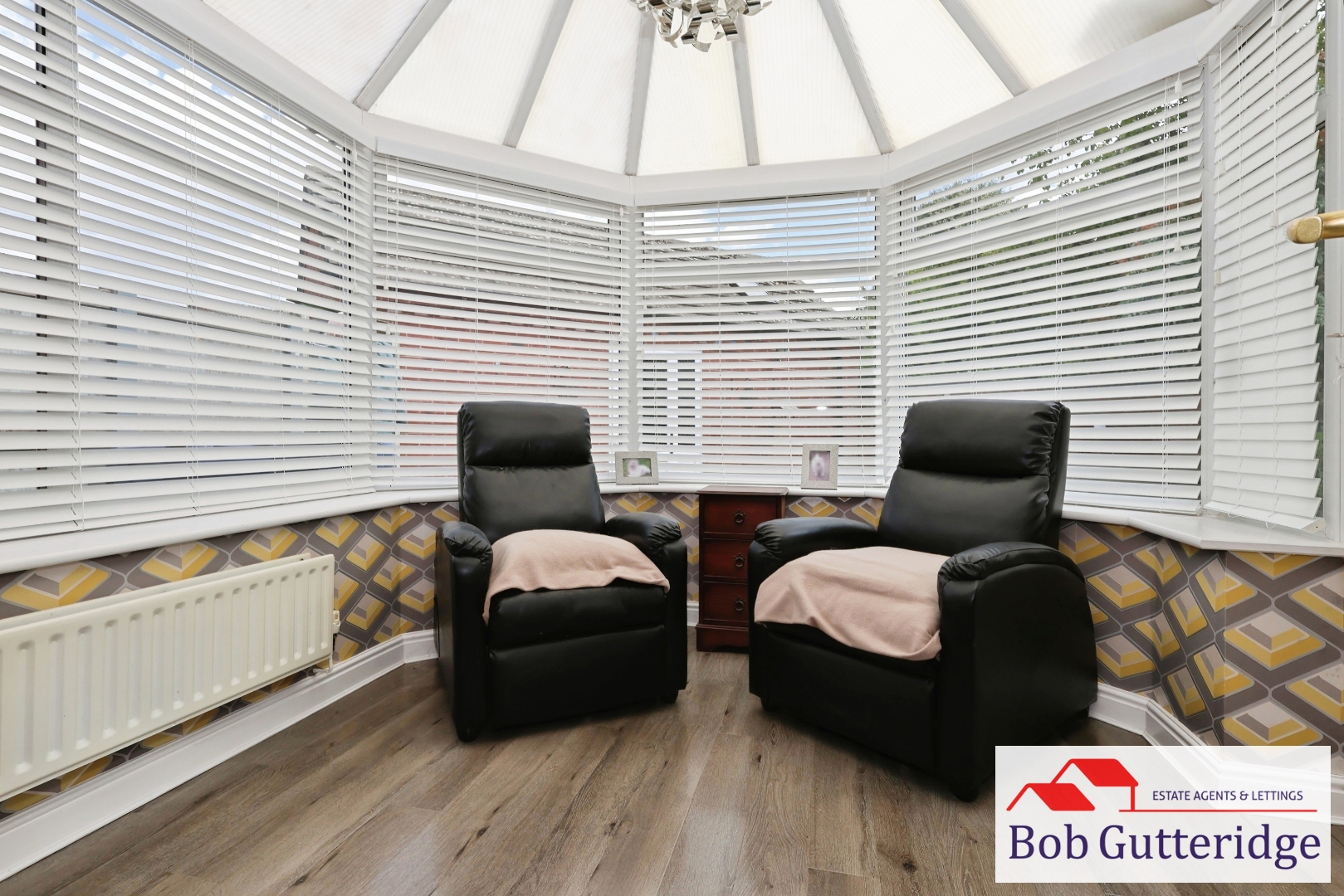 HALF BRICK & UPVC DOUBLE GLAZED CONSERVATORY